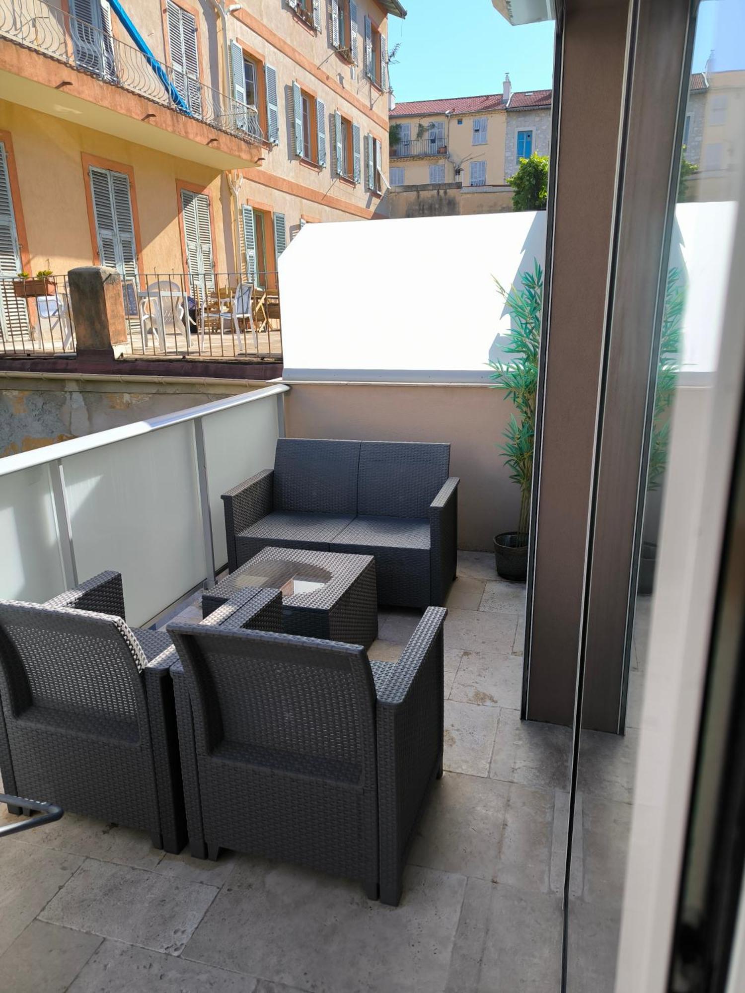 Studio Cozy Avec Terrasse N12 Niza Exterior foto